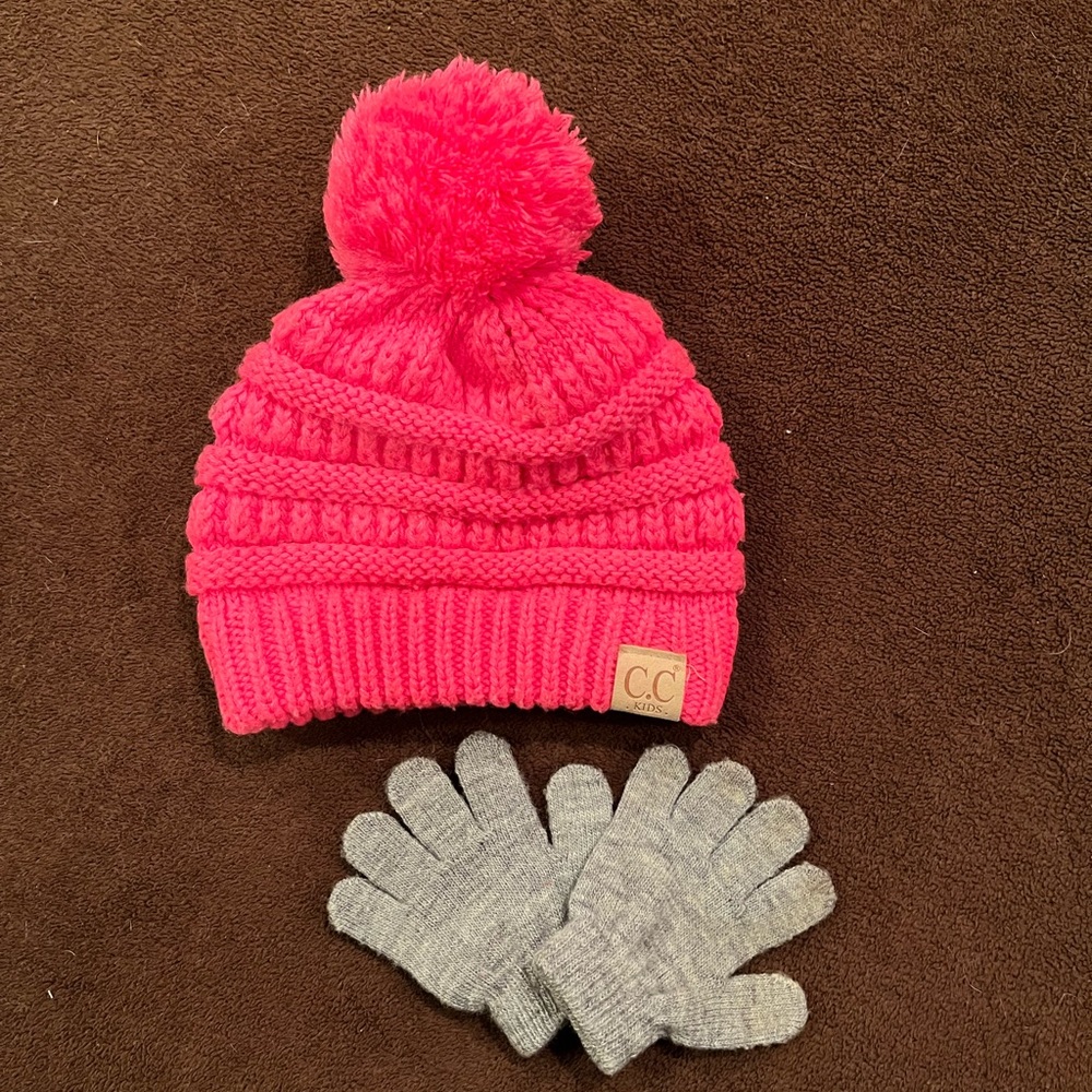 Cc beanie and gloves